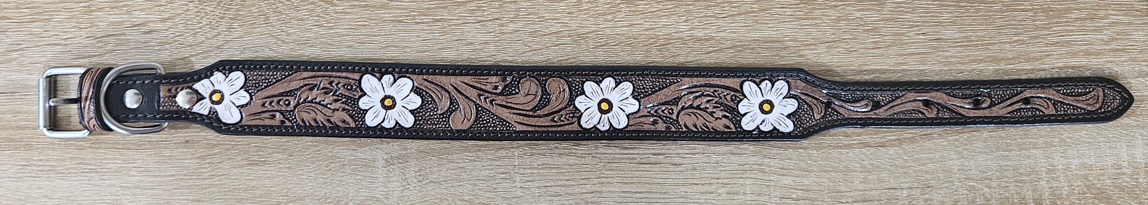 White Daisy Dog Collar