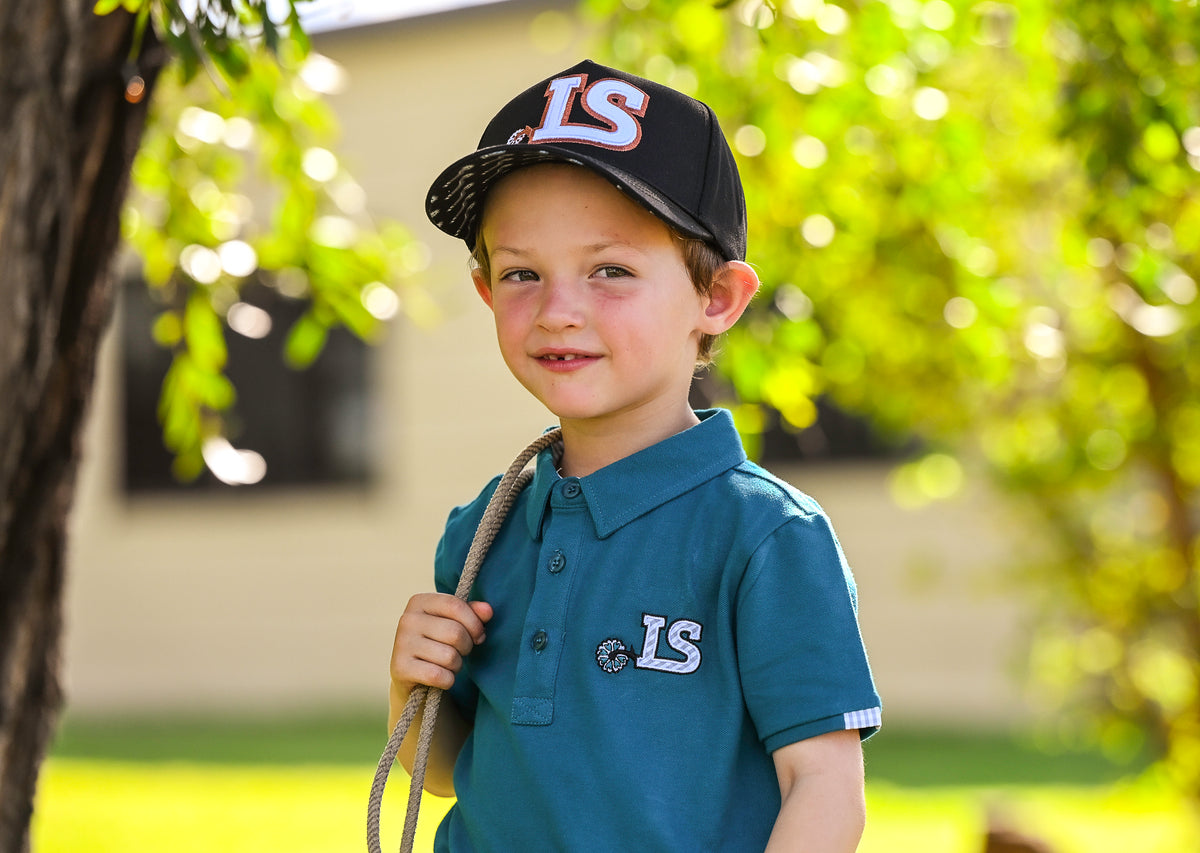 Little Spurs & Co - Black Cap