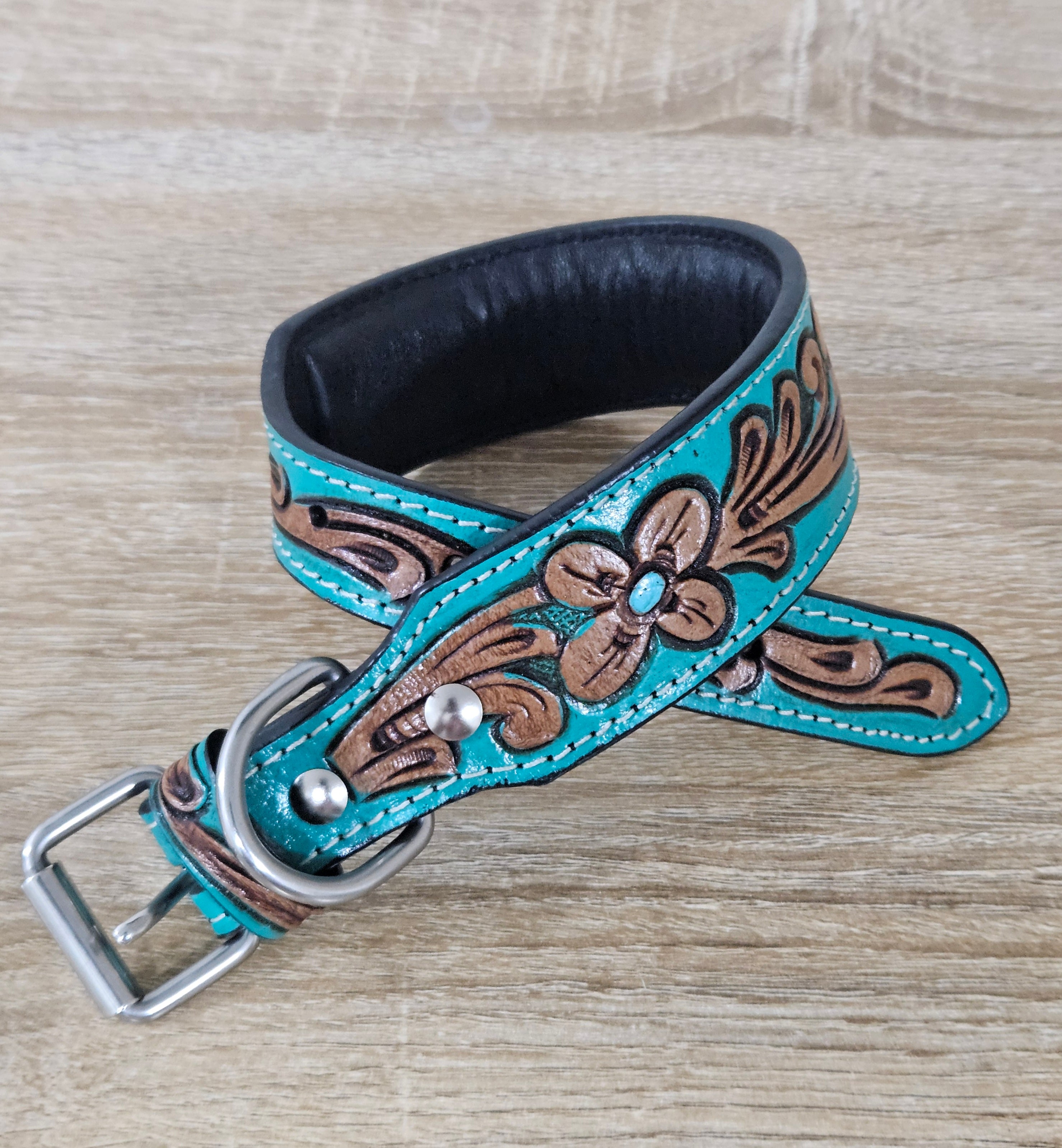 Teal Daisy Dog Collar