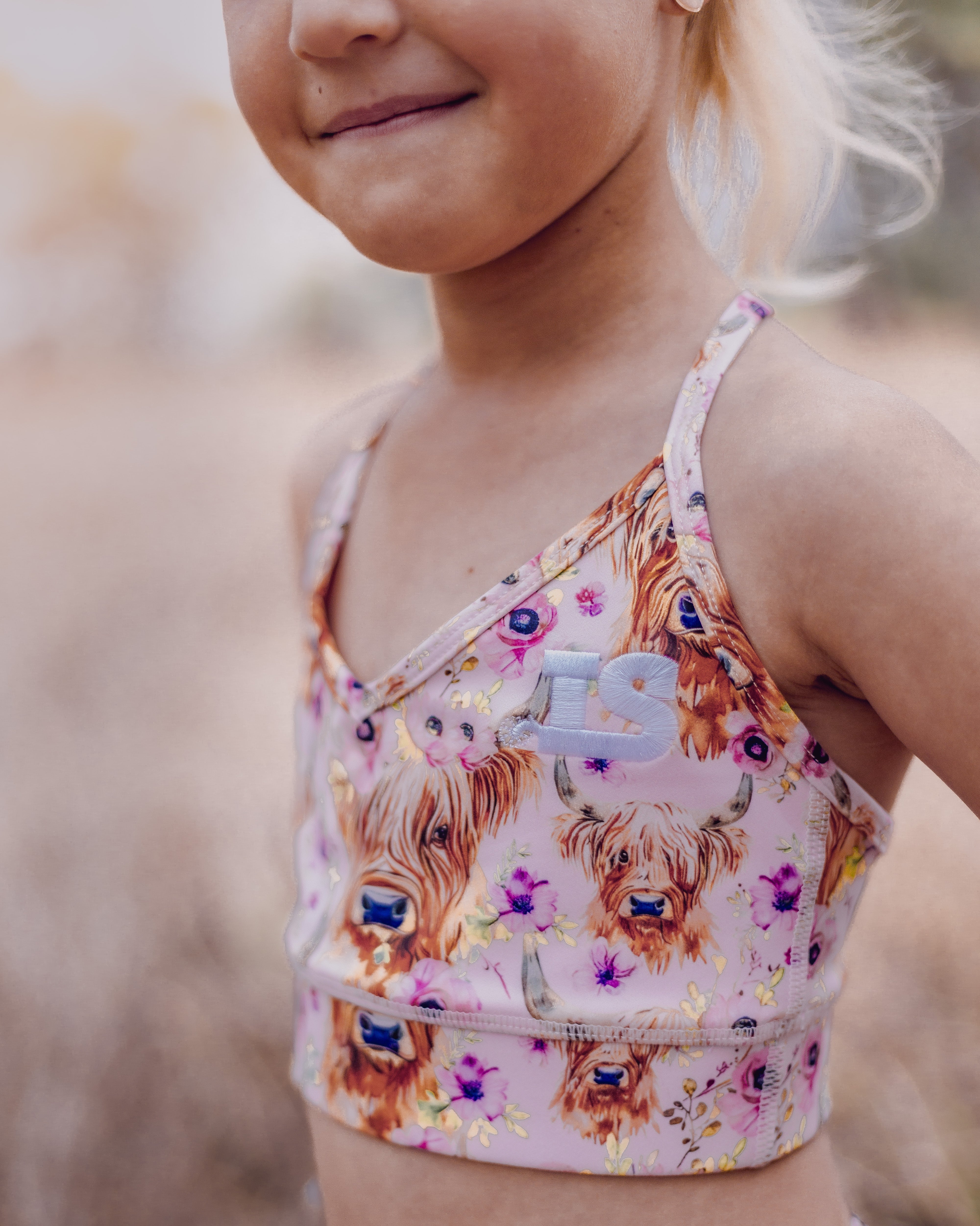 Highland Steer Sports Crop