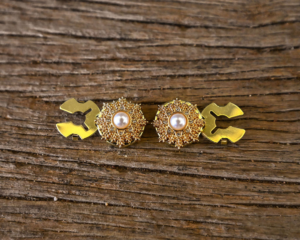 Sweetheart Button Covers - Gold Snowflake