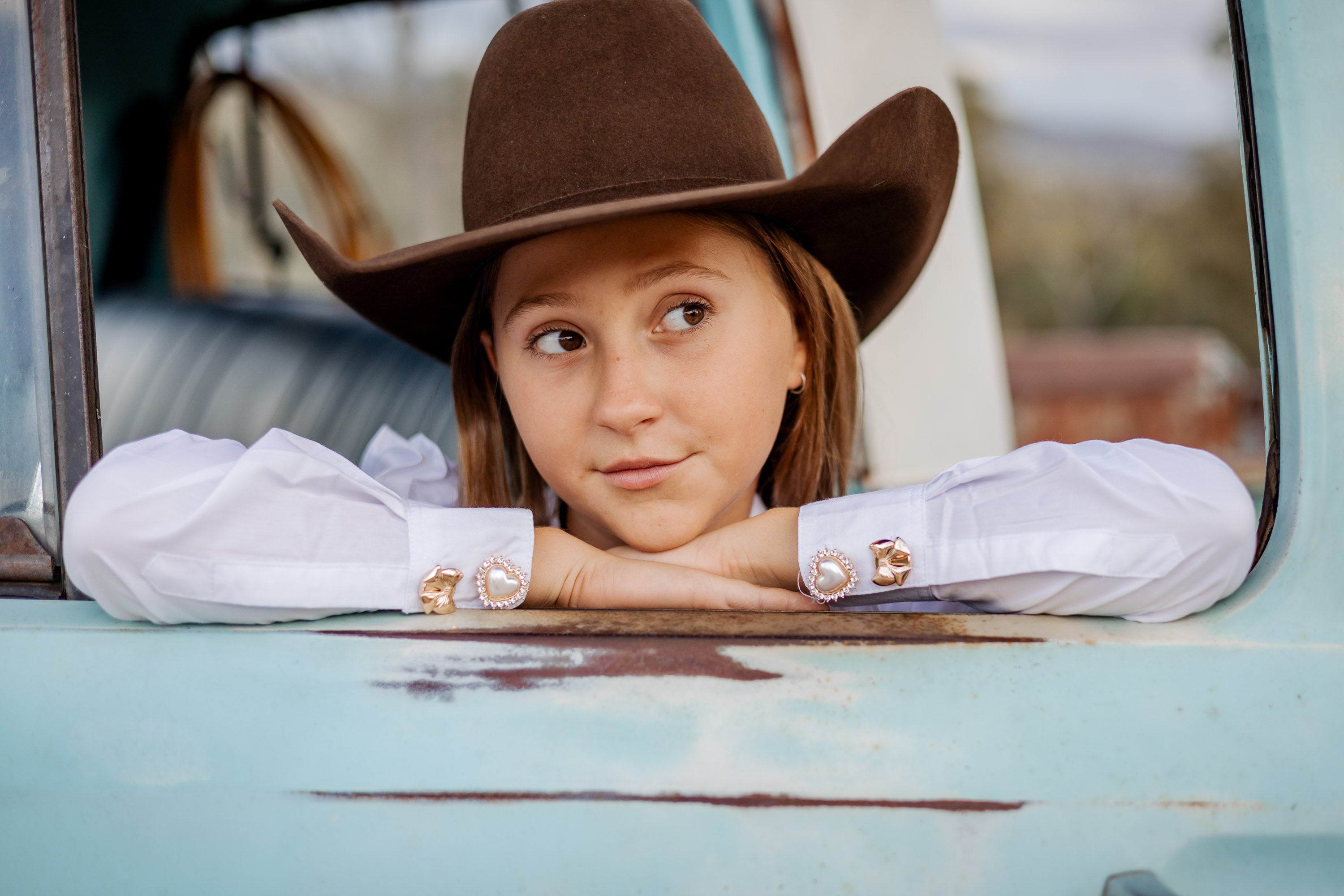 Sweetheart Button Covers - Gold Bow